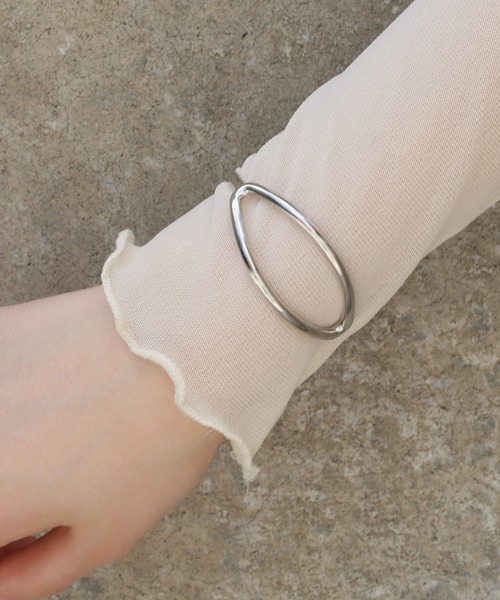 LINFA　（リンファ）の「【Peony/ピオニー】/細めニュアンスデザインバングル（バングル/リストバンド・レディース・ゴールド/シルバー・FREE）」の8枚目の写真