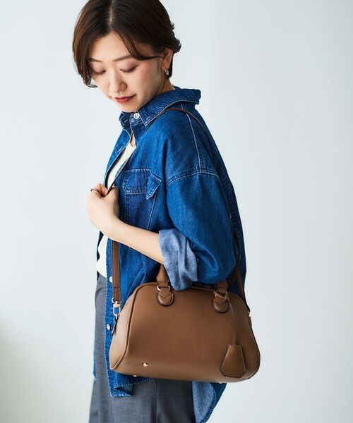 le.coeur blanc（ルクールブラン）の「フェイクレザーボストンBAG（ボストンバッグ・レディース・ブルー/ベージュ/オリーブ/ブラック・FREE）」の3枚目の写真