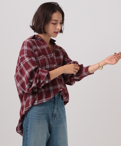 BAYFLOW（ベイフロー）の「[ヒップまでカバーできる]アソートチェックBIGシャツ（シャツ/ブラウス・レディース・ブラック/グリーン/エンジ/ベージュ・SMALL/MEDIUM）」の13枚目の写真