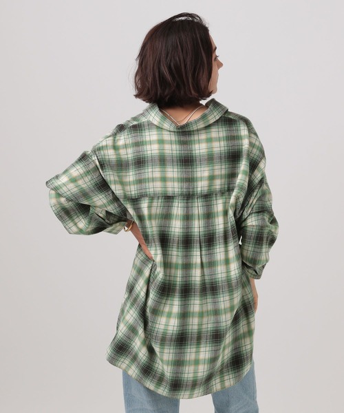 BAYFLOW（ベイフロー）の「[ヒップまでカバーできる]アソートチェックBIGシャツ（シャツ/ブラウス・レディース・ブラック/グリーン/エンジ/ベージュ・SMALL/MEDIUM）」の19枚目の写真