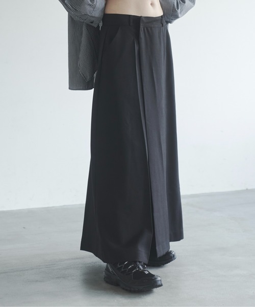 Utusiyo(ウツシヨ)の「wrap slacks 共鳴(スラックス・メンズ・ブラウン/ブラック・MEDIUM/LARGE)」の6枚目の写真
