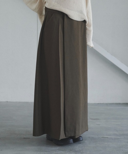 Utusiyo(ウツシヨ)の「wrap slacks 共鳴(スラックス・メンズ・ブラウン/ブラック・MEDIUM/LARGE)」の11枚目の写真