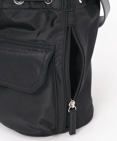 LOWRYS FARM（ローリーズファーム）の「リッタイポケツキキンチャク　144425（ショルダーバッグ・レディース・ブラック/アイボリー・FREE）」の6枚目の写真