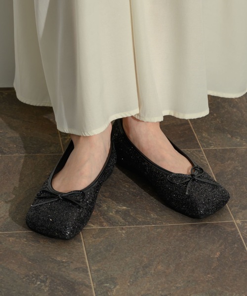 NEUNA（ヌナ）の「スクエアラメバレエシューズ（パンプス・レディース・ゴールド/シルバー/ブラック・36/38/39）」の7枚目の写真