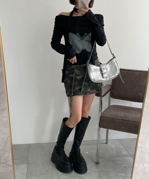 WEGO(ウィゴー)の「WEGO/ストール付きバタフライオフショルトップス(Tシャツ/カットソー・レディース・グレー/ブラック・FREE)」の3枚目の写真