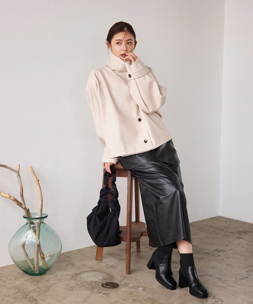 mysty woman（ミスティウーマン）の「エコレザーナロースカート 152023（スカート・レディース・ベージュ/ブラック・FREE）」の7枚目の写真