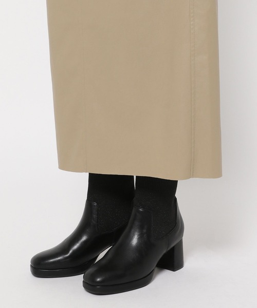 mysty woman（ミスティウーマン）の「エコレザーナロースカート 152023（スカート・レディース・ベージュ/ブラック・FREE）」の15枚目の写真