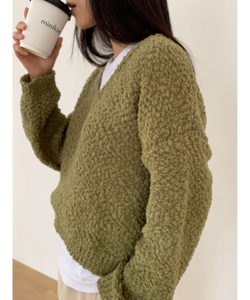 Didot.showroom（ディドット ショールーム）の「Vネッククロップドニット（ニット/セーター・レディース・カーキ/ブラック/ブルー/アイボリー・FREE）」の3枚目の写真