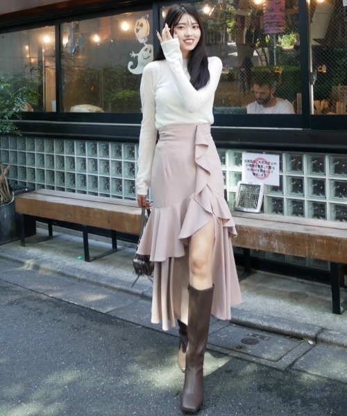 rienda（リエンダ）の「バックオープンボタンニットトップス（ニット/セーター・レディース・ピンク/ブラウン/アイボリー/ブラック・FREE）」の5枚目の写真