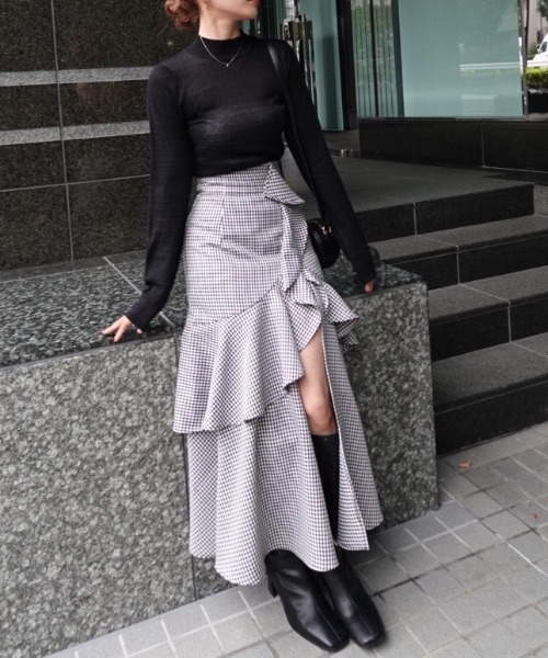 rienda（リエンダ）の「バックオープンボタンニットトップス（ニット/セーター・レディース・ピンク/ブラウン/アイボリー/ブラック・FREE）」の13枚目の写真