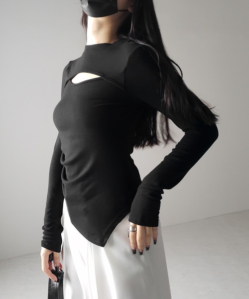 me+em select(ミームセレクト)の「【 3color 】カットアウトサイドシャーリングアシンメトリートップス / cut-out side shirring asymmetry tops(Tシャツ/カットソー・レディース・ホワイト/グレー/ブラック・FREE)」の7枚目の写真