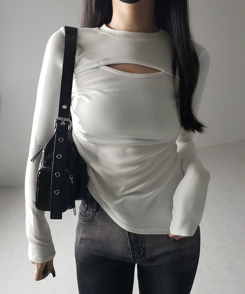 me+em select(ミームセレクト)の「【 3color 】カットアウトサイドシャーリングアシンメトリートップス / cut-out side shirring asymmetry tops(Tシャツ/カットソー・レディース・ホワイト/グレー/ブラック・FREE)」の12枚目の写真