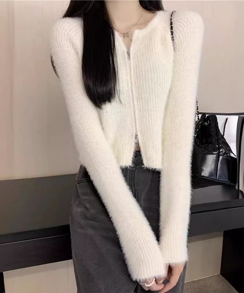 INASTUDIOS（イーナストゥディオス）の「シャギージップアップ クロップド丈トップス レディース（カーディガン/ボレロ・レディース・ライトグリーン/アイボリー/ブラック・FREE）」の2枚目の写真