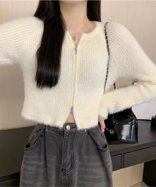 INASTUDIOS（イーナストゥディオス）の「シャギージップアップ クロップド丈トップス レディース（カーディガン/ボレロ・レディース・ライトグリーン/アイボリー/ブラック・FREE）」の11枚目の写真