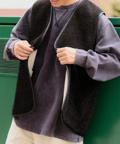 ITEMS URBANRESEARCH（アイテムズ アーバンリサーチ）の「フェイクムートン ボア リバーシブルベスト（ベスト・メンズ・ブラウン/ブラック・MEDIUM/LARGE）」の17枚目の写真