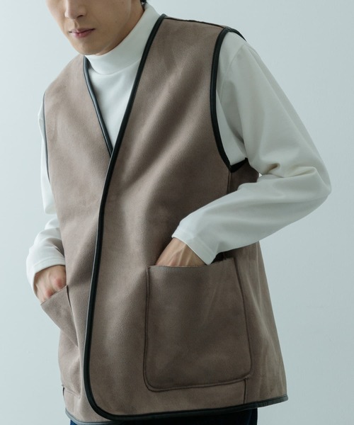 ITEMS URBANRESEARCH（アイテムズ アーバンリサーチ）の「フェイクムートン ボア リバーシブルベスト（ベスト・メンズ・ブラウン/ブラック・MEDIUM/LARGE）」の15枚目の写真