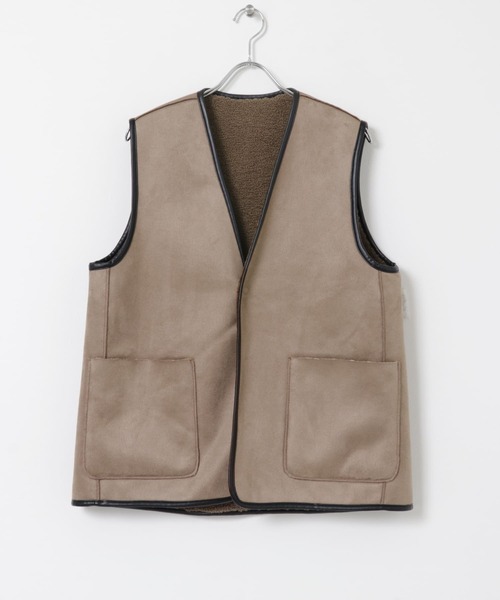 ITEMS URBANRESEARCH（アイテムズ アーバンリサーチ）の「フェイクムートン ボア リバーシブルベスト（ベスト・メンズ・ブラウン/ブラック・MEDIUM/LARGE）」の7枚目の写真