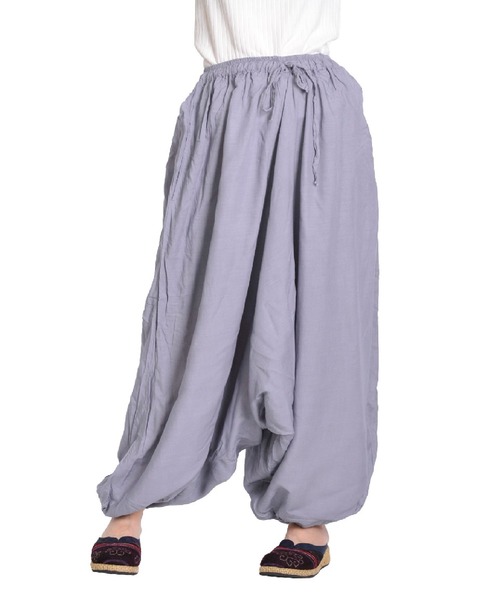 MARAI(マーライ)の「エスニック無地 サルエルバルーンパンツ(その他パンツ・レディース・ピンク/ワインレッド/パープル/グリーン/オレンジ/ブルー/グレー/ネイビー/ブラック/ライトグレー・FREE)」の3枚目の写真