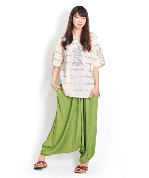 MARAI(マーライ)の「エスニック無地 サルエルバルーンパンツ(その他パンツ・レディース・ピンク/ワインレッド/パープル/グリーン/オレンジ/ブルー/グレー/ネイビー/ブラック/ライトグレー・FREE)」の19枚目の写真