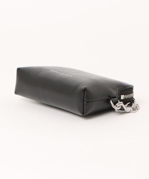 ★CHARLES&KEITH Atwood Chain-Handle Pouch ポーチ/送料込 CHARLES ＆ KEITH ポーチ Atwood アットウード クリンクル