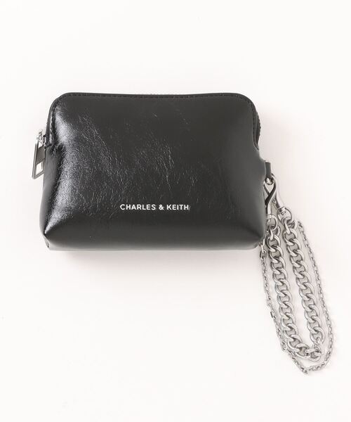 CHARLES & KEITH◆Atwood クリンクル チェーンハンドル ポーチ セール】Atwood アットウード クリンクルエフェクトチェーン