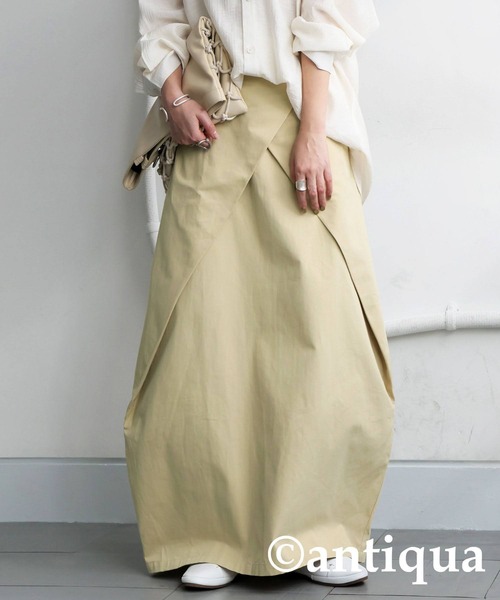 antiqua(アンティカ)の「タックデザインスカート(スカート・レディース・ベージュ/ブラック・ONESIZE)」の2枚目の写真