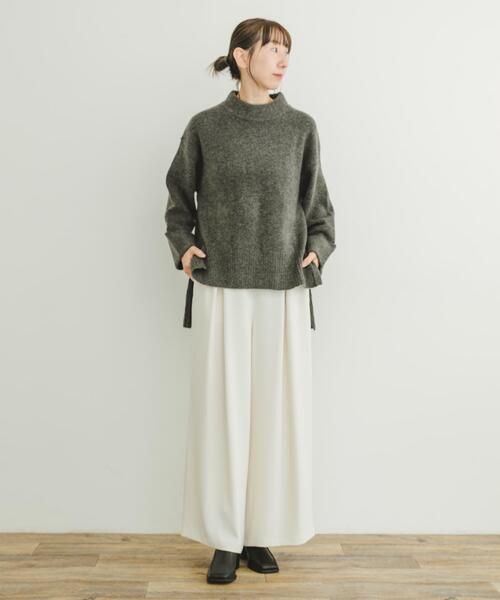 ITEMS URBANRESEARCH（アイテムズ アーバンリサーチ）の「ワイドハイネックニット（ニット/セーター・レディース・チャコールグレー/ブルー/アイボリー/ラベンダー・FREE）」の13枚目の写真