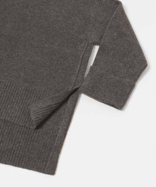 ITEMS URBANRESEARCH（アイテムズ アーバンリサーチ）の「ワイドハイネックニット（ニット/セーター・レディース・チャコールグレー/ブルー/アイボリー/ラベンダー・FREE）」の16枚目の写真