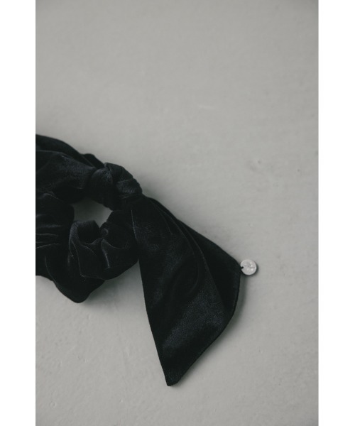 STYLEMIXER（スタイルミキサー）の「ベロアリボンシュシュ（シュシュ・レディース・ブラック・FREE）」の4枚目の写真