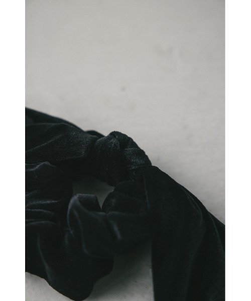 STYLEMIXER（スタイルミキサー）の「ベロアリボンシュシュ（シュシュ・レディース・ブラック・FREE）」の6枚目の写真