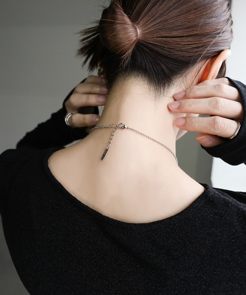 select MOCA（セレクトモカ）の「ニュアンスYシルエットドロップネックレス（ネックレス・レディース・シルバー/ゴールド・FREE）」の13枚目の写真