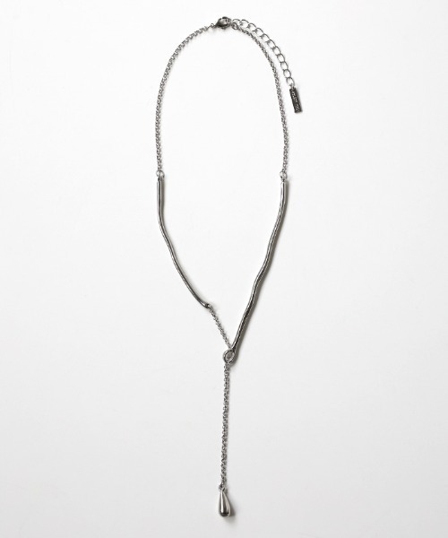 select MOCA（セレクトモカ）の「ニュアンスYシルエットドロップネックレス（ネックレス・レディース・シルバー/ゴールド・FREE）」の15枚目の写真