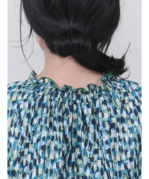 DOLLUPOOPS（ドールアップウップス）の「幾何学柄プリントスリーブスリットブラウス（シャツ/ブラウス・レディース・オレンジ/グリーン・38）」の19枚目の写真