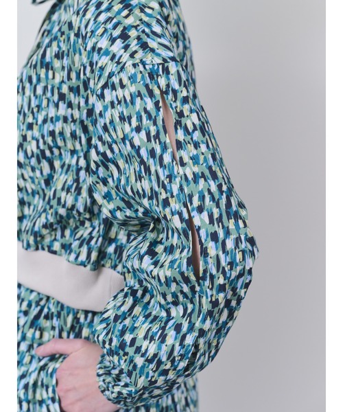 DOLLUPOOPS（ドールアップウップス）の「幾何学柄プリントスリーブスリットブラウス（シャツ/ブラウス・レディース・オレンジ/グリーン・38）」の21枚目の写真