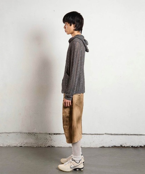 NVRFRGT(ネヴァーフォーゲット)の「SEMI SHEER CABLE KNITTED BUTTON UP HOODIE(ニット/セーター・メンズ・ブラック/チャコールグレー・2)」の10枚目の写真