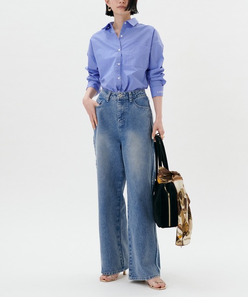 LARUTA（ラルータ）の「［Web限定］【LARUTA】ちびロゴ刺繍ベーシックシャツ（シャツ/ブラウス・レディース・その他1/ブルー/オフホワイト/ライトベージュ・FREE）」の22枚目の写真