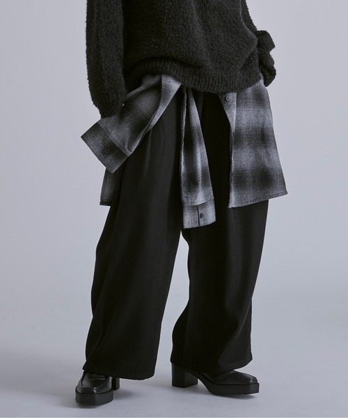 Ellno Loset（エルノロゼット）の「シャツラップワイドパンツ（その他パンツ・メンズ・ブラック/レッド・SMALL/MEDIUM/LARGE/X-SMALL）」の11枚目の写真