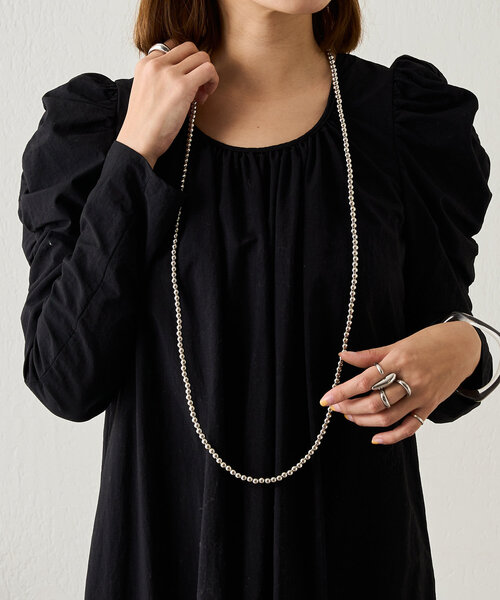 SHENERY(シーナリー)の「《重ね着けでボリュームを出しても◎》ボールチェーンネックレス110cm(ネックレス・レディース・シルバー・FREE)」の2枚目の写真