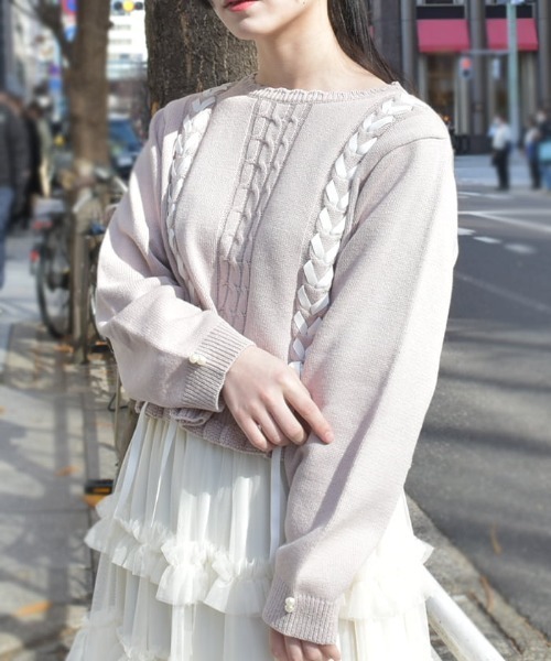 axes femme(アクシーズファム)の「レースアップニットプルオーバー(ニット/セーター・レディース・キナリ/チャコール/ピンク・FREE)」の1枚目の写真