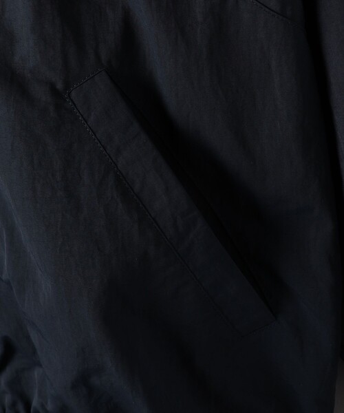 Russell Athletic(ラッセルアスレティック)の「【別注】<RUSSELL ATHLETIC>ナイロンジャケット(ナイロンジャケット・レディース・ネイビー/ワインレッド・FREE)」の18枚目の写真