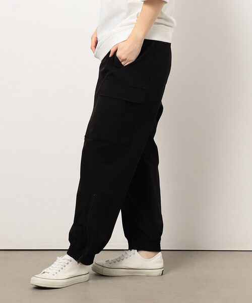 APC アーペーセー ナイロン ストレッチ カーゴパンツ 刺繍ロゴ入り FRONT STREET 8】刺繍とワッペン付きカーゴパンツ 30280/L