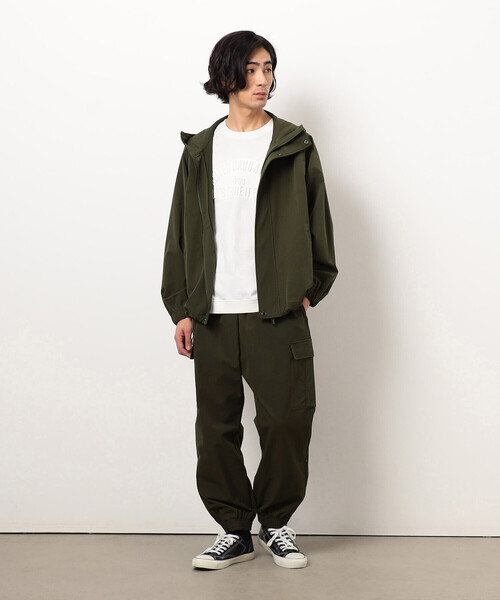 APC アーペーセー ナイロン ストレッチ カーゴパンツ 刺繍ロゴ入り APC アーペーセー ナイロン ストレッチ カーゴパンツ 刺繍ロゴ入り