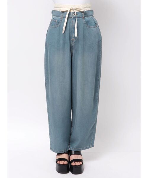 CALNAMUR(カルナムール)の「LAYERED LOOSE DENIM/レイヤードルーズデニム(デニムパンツ・レディース・ライトブルー/インディゴブルー・MEDIUM/SMALL)」の12枚目の写真