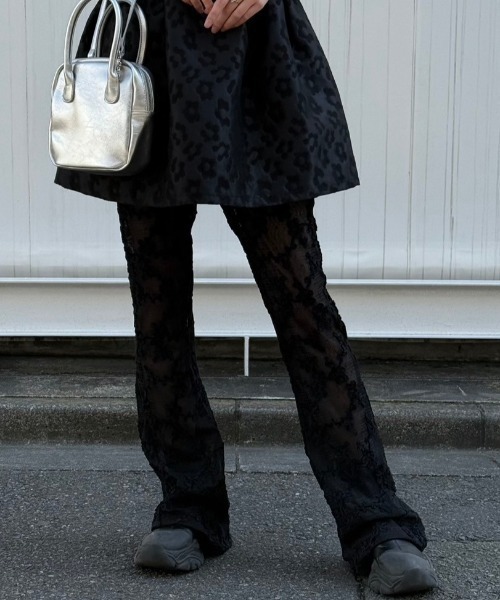 HONEY MI HONEY（ハニーミーハニー）の「molle embroidery lace flare pants（その他パンツ・レディース・オフホワイト/ホワイト/ブラック・FREE）」の2枚目の写真