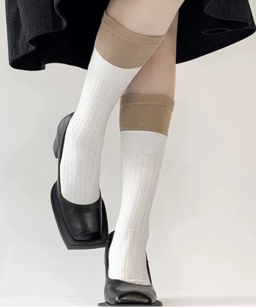 ampm（エーエムピーエム）の「フェイクレイヤードバイカラーソックス（ソックス/靴下・レディース・グレー/ブラック/ホワイト・FREE）」の5枚目の写真