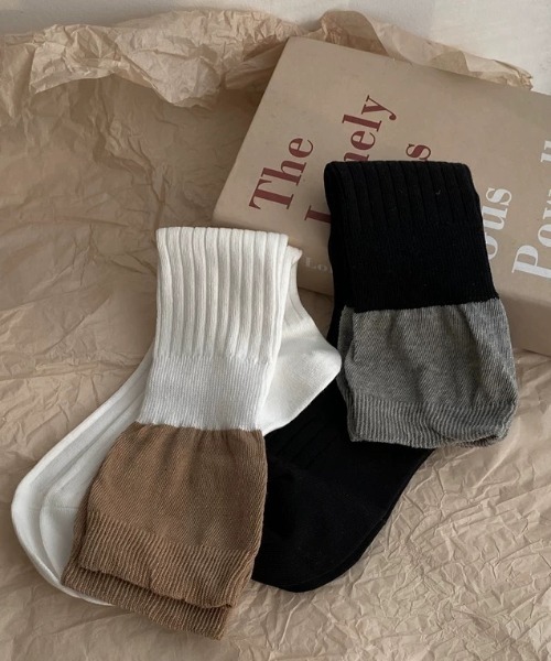 ampm（エーエムピーエム）の「フェイクレイヤードバイカラーソックス（ソックス/靴下・レディース・グレー/ブラック/ホワイト・FREE）」の16枚目の写真