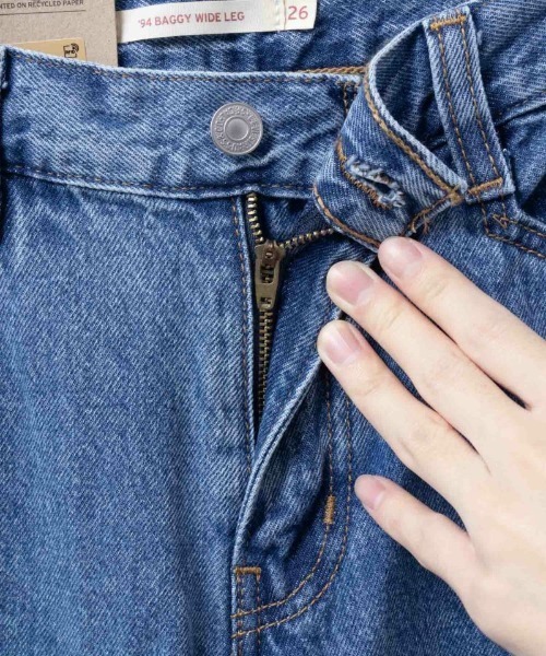 Levi's(リーバイス)の「Levi's (R) 94 BAGGY WIDE LEG /バギーワイドレッグ A5929(デニムパンツ・レディース・ネイビー系/ブラック/ライトブルー/ブルー系・24inch/25inch/26inch/27inch/28inch)」の13枚目の写真