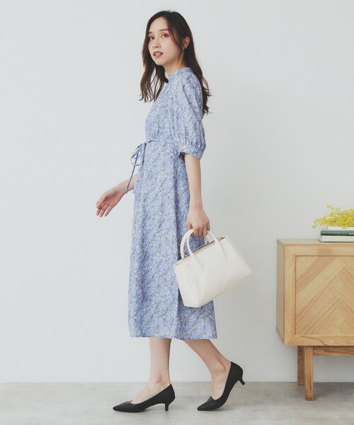 index（インデックス）の「スタンドネック小花柄ワンピース【洗濯機洗い可/イージーアイロン】（ワンピース・レディース・ピンク系5/パープル系1/ネイビー系・36/42/40/38）」の10枚目の写真