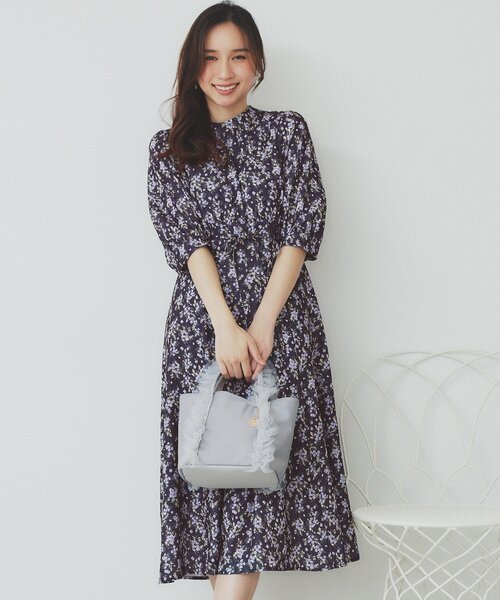 index（インデックス）の「スタンドネック小花柄ワンピース【洗濯機洗い可/イージーアイロン】（ワンピース・レディース・ピンク系5/パープル系1/ネイビー系・36/42/40/38）」の12枚目の写真