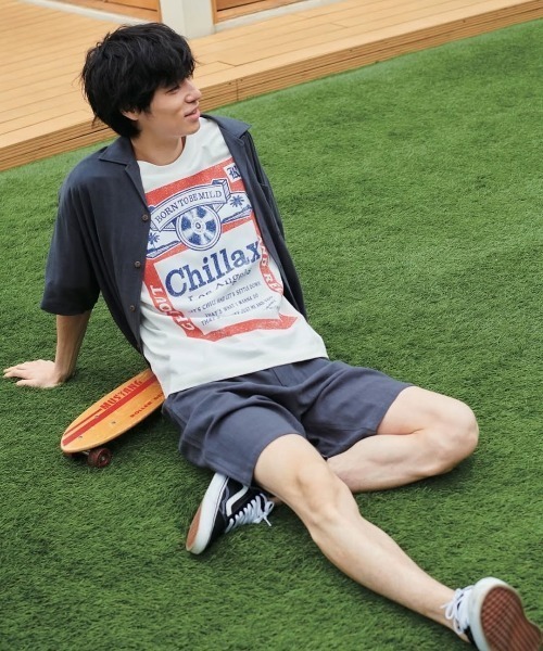 chillax（チラックス）の「【CHILLAX】”FEEL THE SMOOTH”プリントドルマンTシャツ プリントT ドルマンT（Tシャツ/カットソー・メンズ・ホワイト系1/ブラック・2/3）」の2枚目の写真